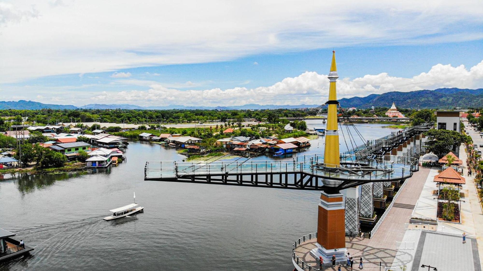 River Kwai View Hotel - Sha Extra Plus Certified Kanchanaburi Exterior photo